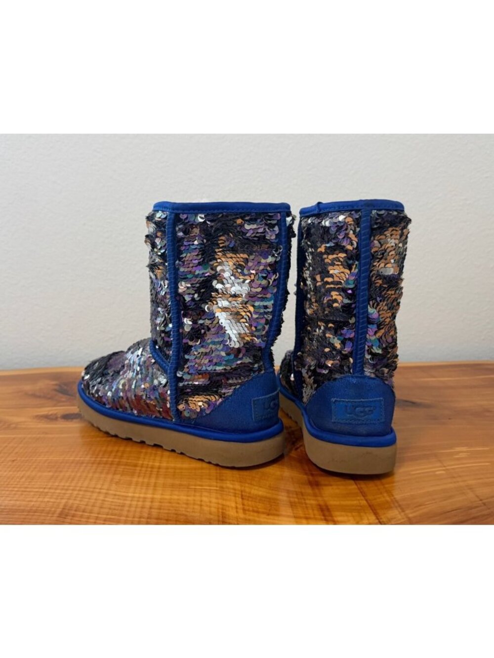 UGG Classic Short Sparkles Sequin Blue Tone Winter Boots Women's Size 7 - Picture 5 of 12